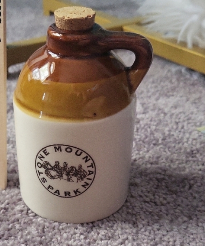 Mountain Park Holyoke *rare vintage Jug Bank